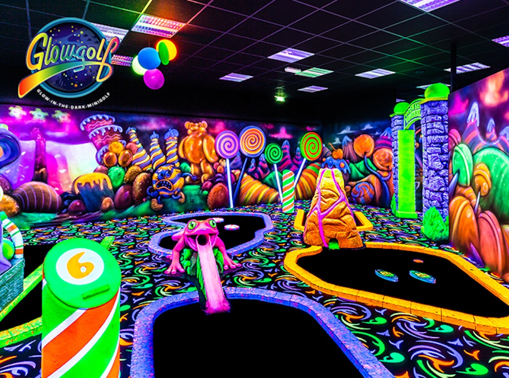 Entreeticket GlowGolf, locaties door heel Nederland!