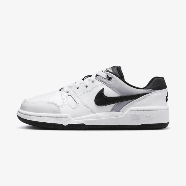 Nike Знижки до -40% 