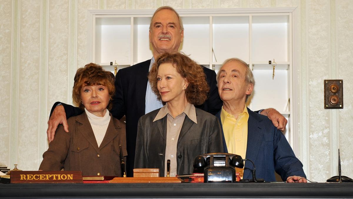 Actrice Prunella Scales uit Fawlty Towers overleden op 93-jarige leeftijd