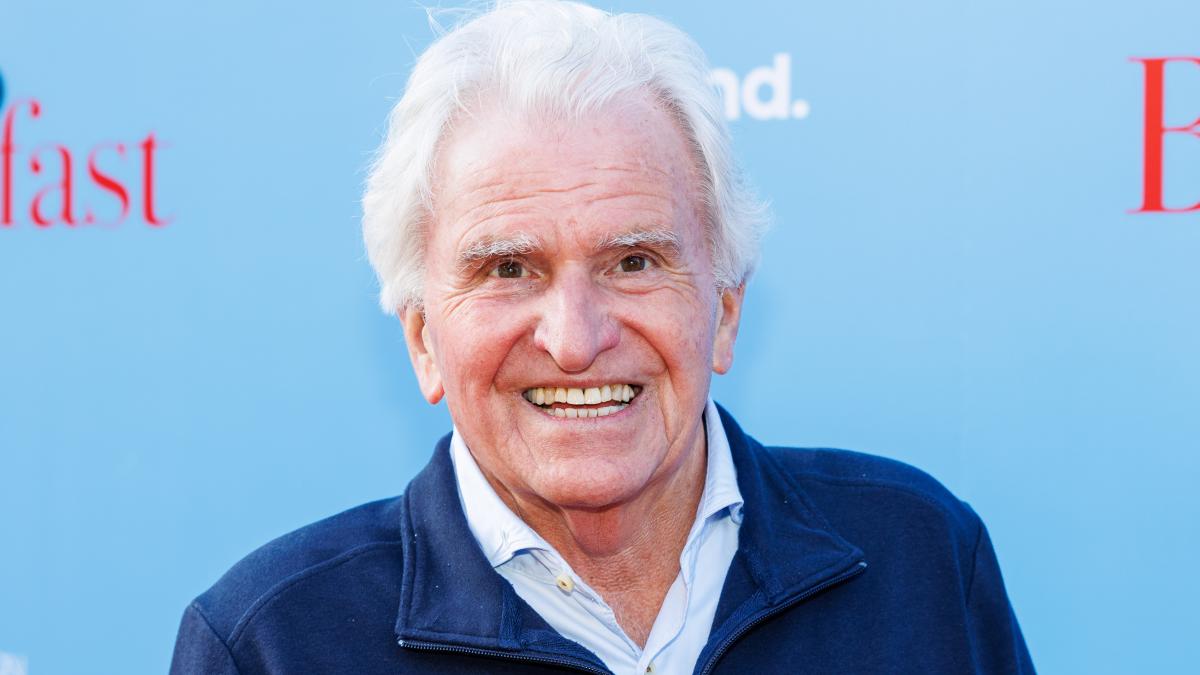 Olof zet vraagtekens bij oprechtheid B&B Vol Liefde-kandidaten: Opvallend dat ze muziek uitbrengen’