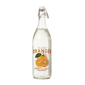 Waterfles met sinaasappels