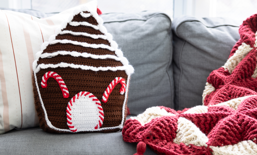 Crochet Gingerbread Pillow Pattern