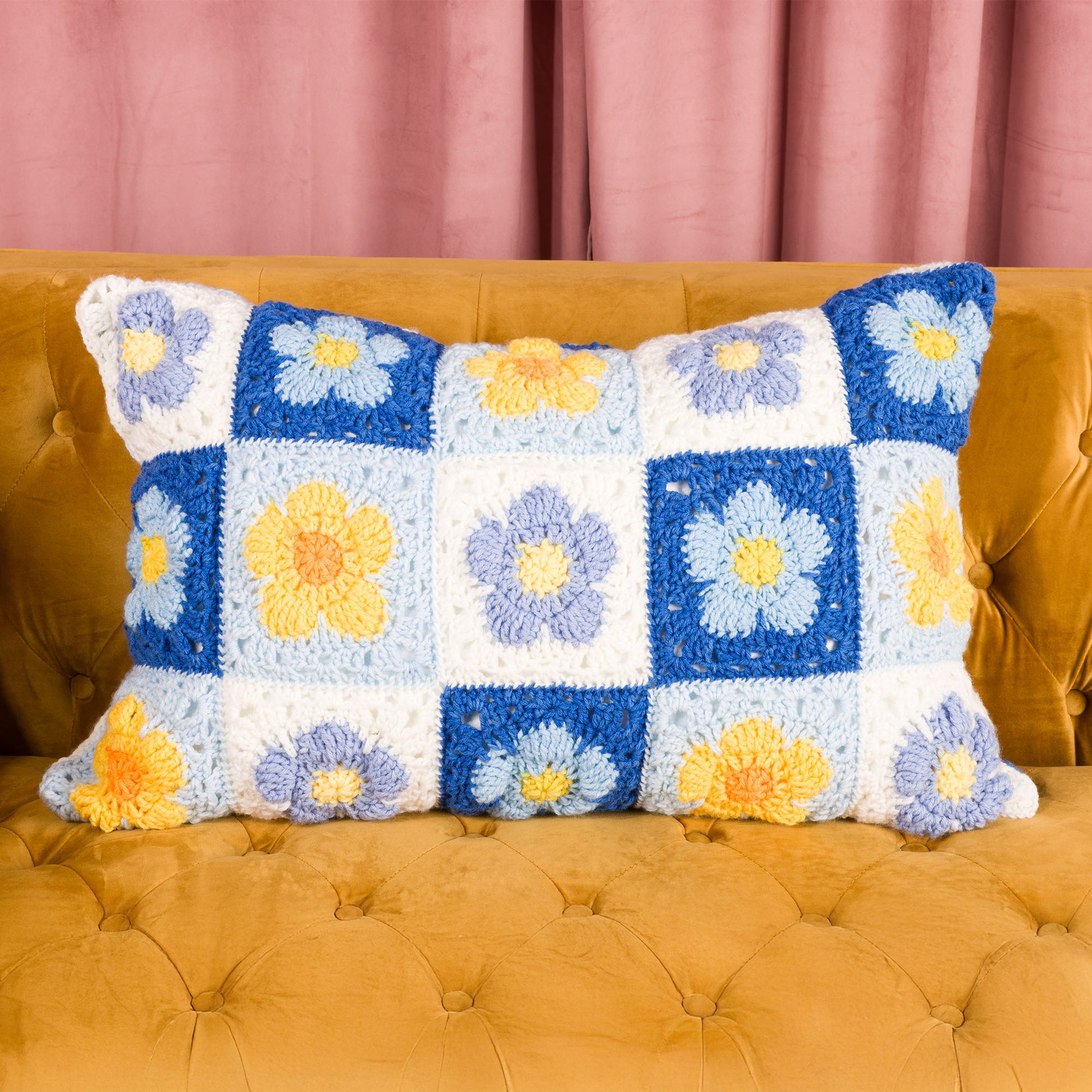 Free Flower Power Square Pillow Pattern