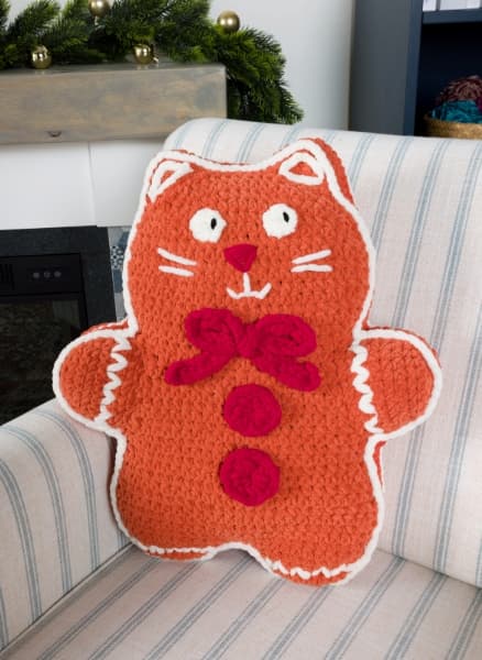 Bernat Crochet Gingercat Pillow Pattern