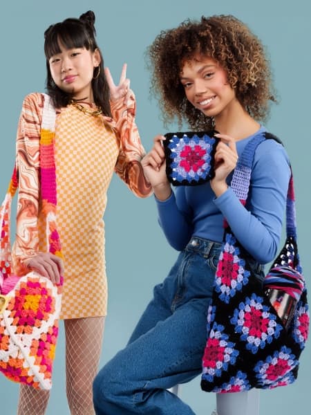 Red Heart Crochet Granny Square Serenity Bag Pattern