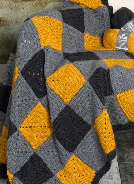 Free Cabin Plaid Crochet Blanket Pattern