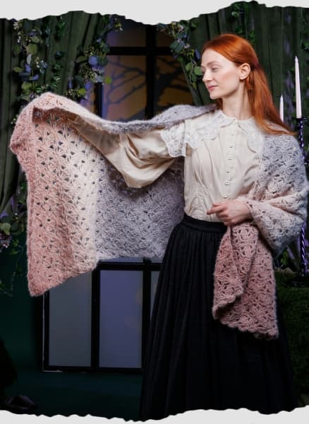 Free Crochet Fading Flowers Shawl Pattern