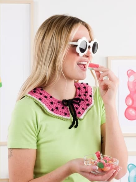 Free Seeds in the Sun Crochet Collar Pattern