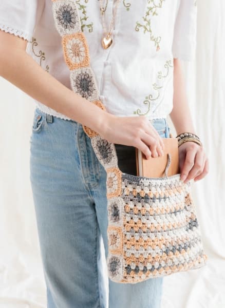 Free Crochet Tie Top Tote Pattern