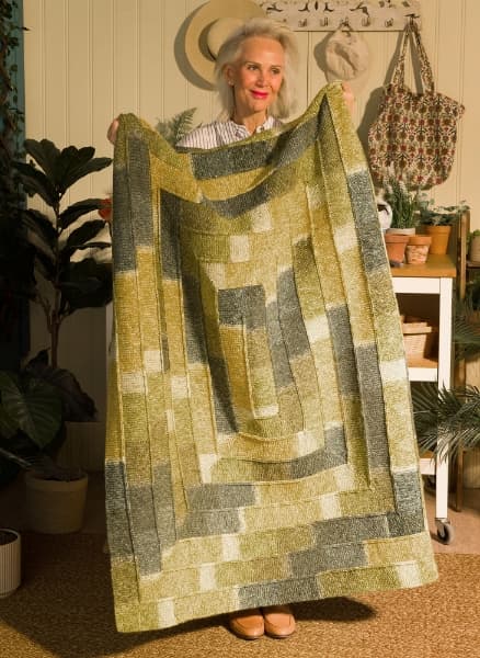 Free Round and Round Again Knit Blanket Pattern