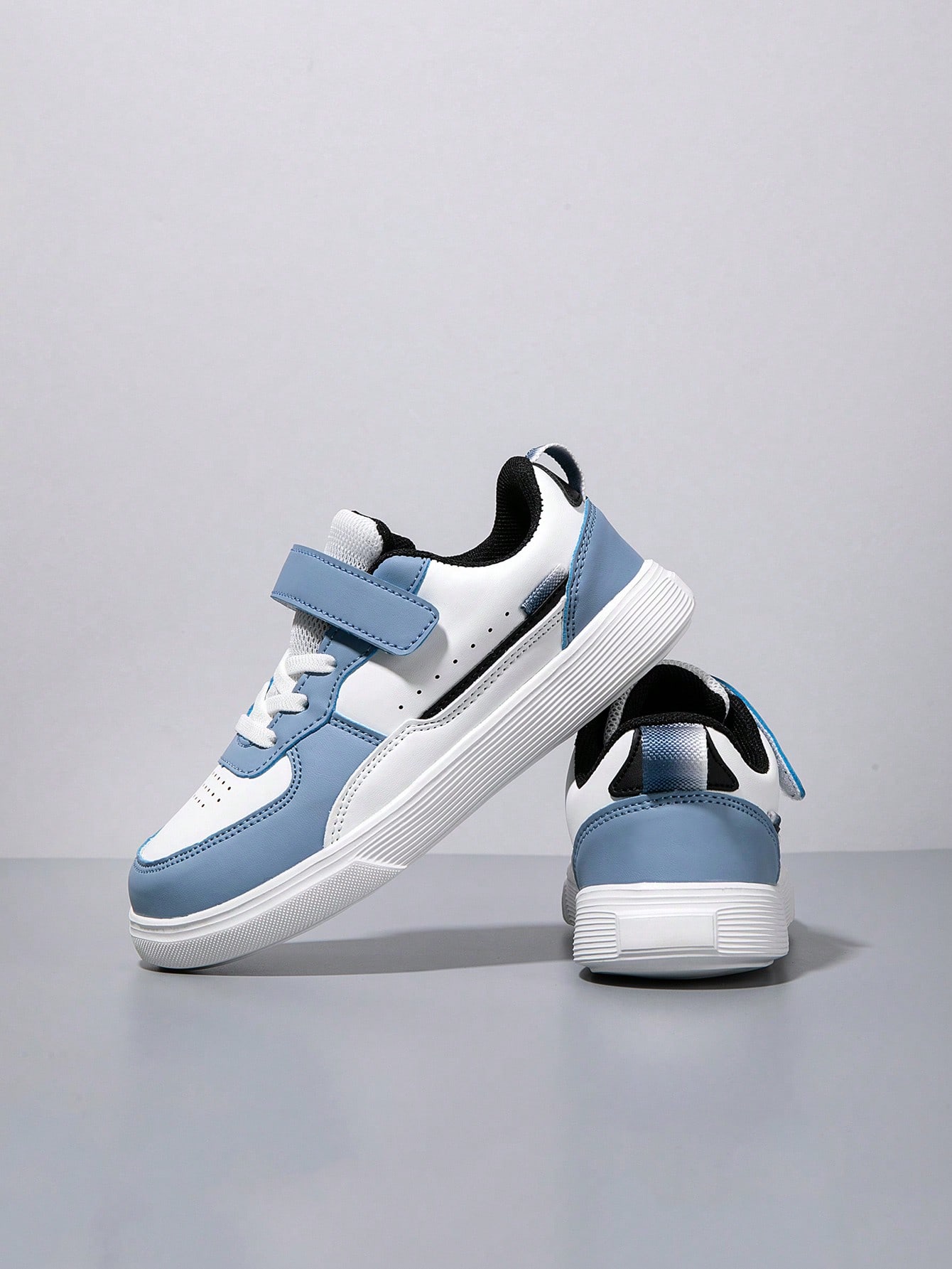 Kids' Athletic Skate Shoes Low Cut Fashionable & Breathable Casual Sneakers, Adaptable To Four Seasons And Anti-slip & Wear-resistant & Lightweight & Versatile