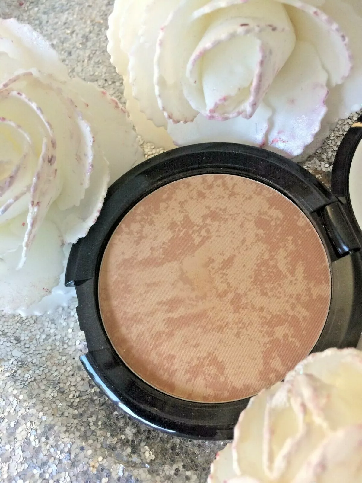 T LECLERC COMPLEX COMPLEX POWDER DERMOPHILE MYSTERY MOKA & TRANSLUCENT VAL €39-