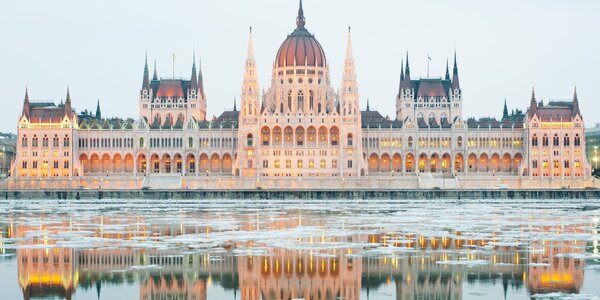 Zamilujte sa do Budapešti: hotel s raňajkami a welcome drinkom