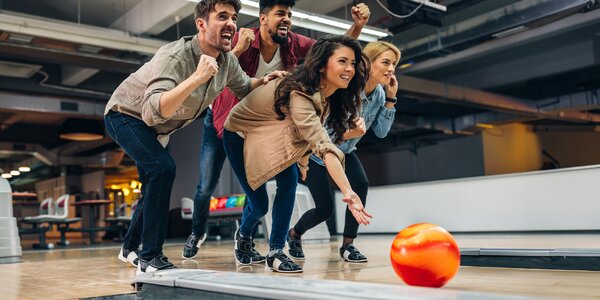 Bowling až pre 8 osôb na profesionálnych dráhach