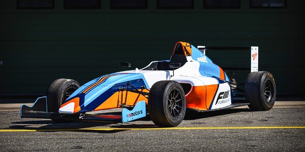 Adrenalín na Slovakia Ringu: FORMULA F4 s max. rýchlosťou 235 km⁠/⁠h aj s videozáznamom