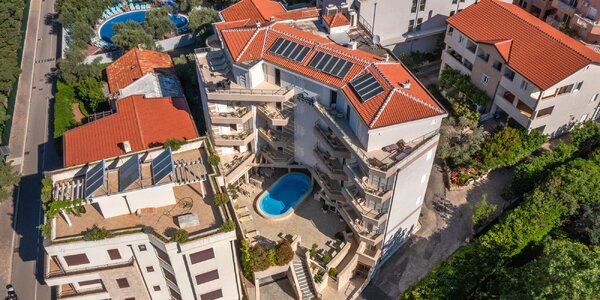 Apartmány s bazénom v Čiernej Hore 200 m od pláže