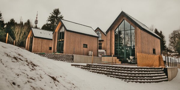 Moderné chatky na skok od Liptovskej Mary
