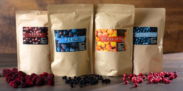 Mrazom sušené ovocie: višne, jahody, arónia a i.