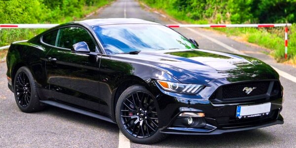 Ford Mustang GT 5.0 V8 – jazda na americkej legende