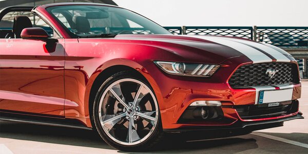 Legendárna klasika FORD MUSTANG 3.7 V6 CABRIO – SHELBY DESIGN