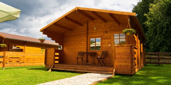Štýlové zrubové chaty so stravou na ranči Bučiska