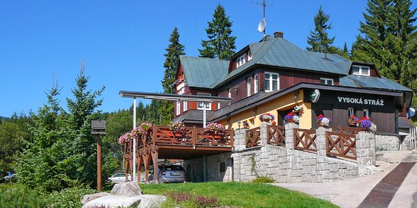 Pec pod Sněžkou s polpenziou pre pár aj rodinu