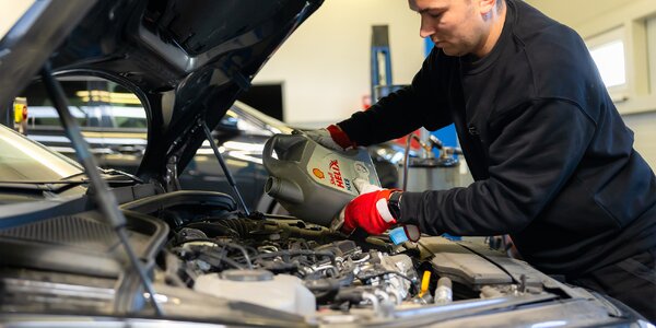 Výmena oleja a filtrov s materiálom a prehliadkou