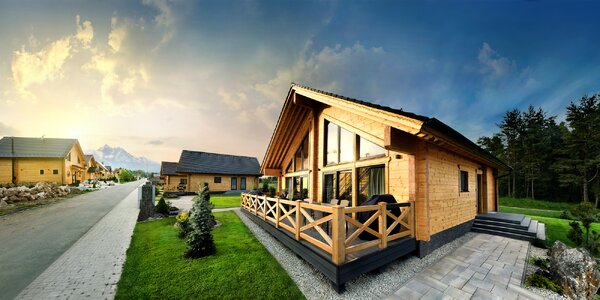 Novopostavený zrub vo Veľkej Lomnici s grilom