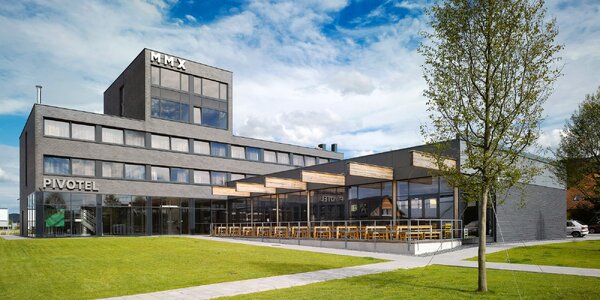 Stredné Čechy: pivovar s hotelom, raňajky aj pivná degustácia