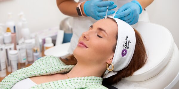 Zbavte sa vrások bezpečnou aplikáciou botulotoxínu