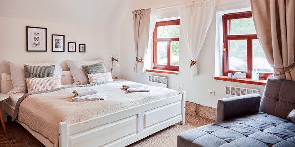 Vila s raňajkami pri priehrade Les Kráľovstva a Dvore Kráľovej