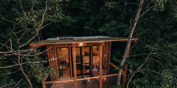 Treehouse na úpätí Krušných hôr pre 2–4 osoby