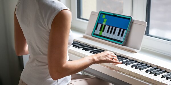Smart piano: Online klavírny kurz pre začiatočníka pre 1 osobu
