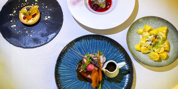 Večera a bowling pre dvoch v Kaštieli Mojmírovce ****