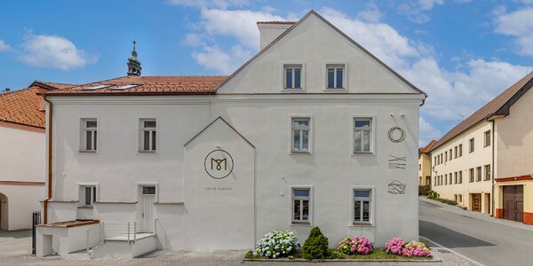 Mikulov: raňajky, 3-chodová večera aj návšteva vínnej pivnice