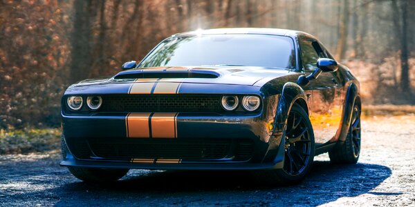 Prenájom Dodge Challenger 6.4 Scat Pack na hodinu až celý víkend