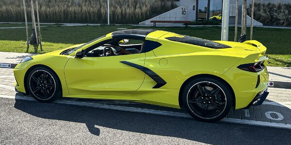 Adrenalínová jazda v Chevrolet Corvette C8