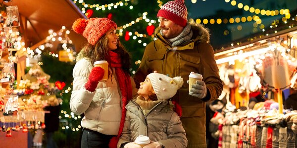 10 vianočných trhov v zahraničí, ktoré sa oplatí aspoň raz navštíviť: zažite advent v Prahe, Viedni, Krakove či Budapešti