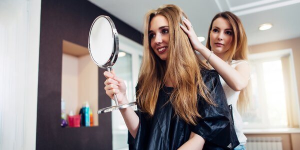 Dámsky strih, melír alebo farbenie vlasov