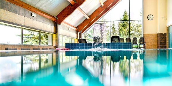 Kúpeľné mesto pri Jizerských horách: polpenzia, wellness