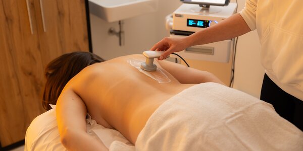 Prístrojová lymfodrenáž, tecar terapia aj liečebná masáž