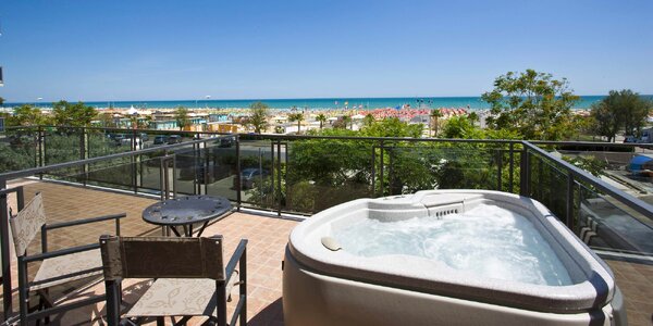 Rimini: hotel pri pláži, strava, bazén aj wellness