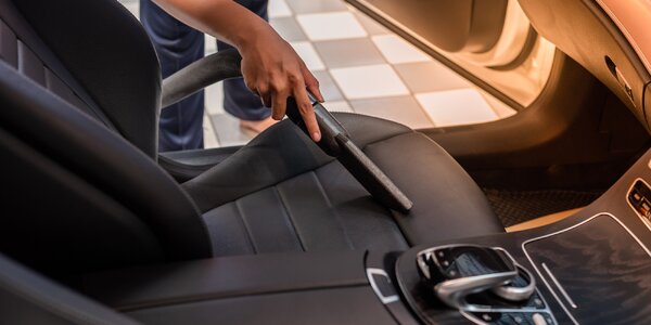 Čistenie interiéru a exteriéru vozidla aj tepovanie