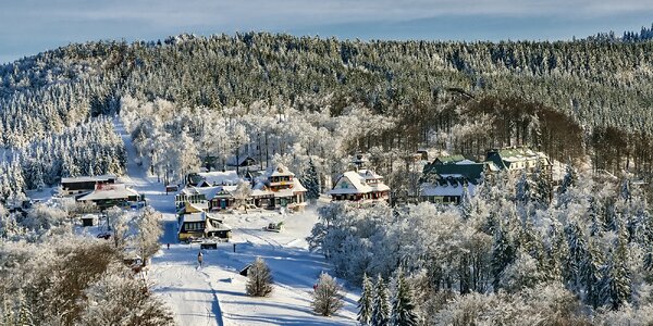 Zimná pohoda v Beskydách s jedlom aj saunou