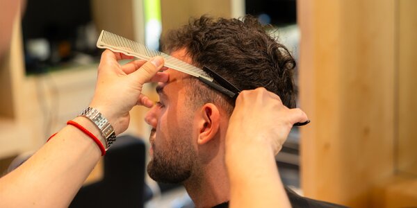 Pánsky strih aj úprava brady v BEGENTLEMAN BARBER & STORE