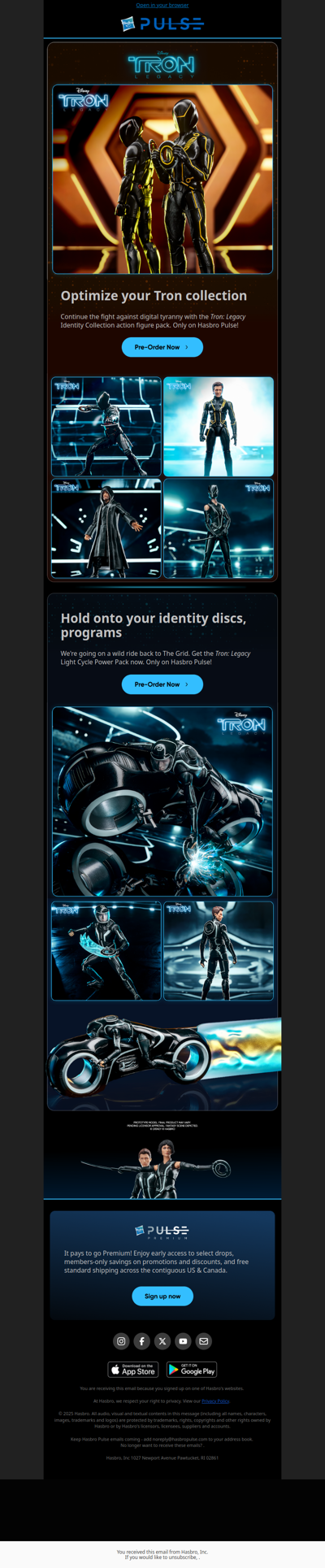 Get the new Tron: Legacy figures and Light Cycle Power Pack